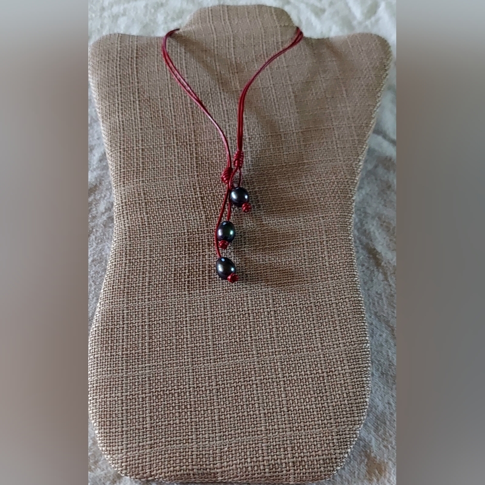 Handmade Peacock Pearl & Red Leather Necklace